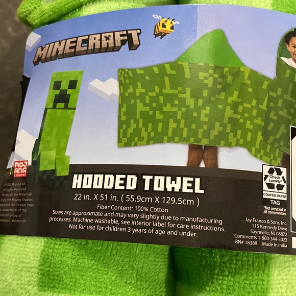 Minecraft hooded towel - Picture 2 of 3
